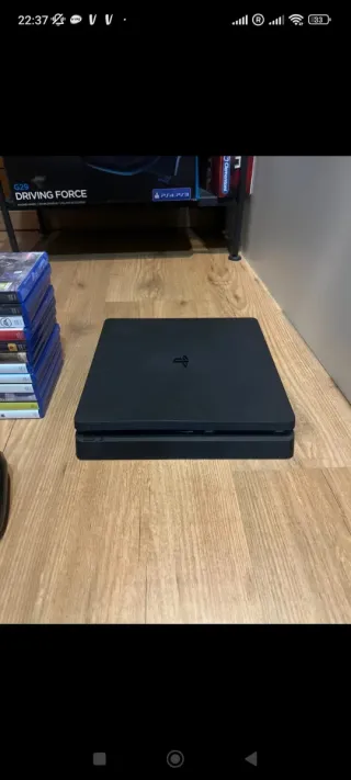 PS4 500GB + 12 Juegos + Mando Negro
