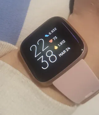 Fitbit Versa 2 Oro Rosa