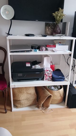 Estantería blanca multiusos