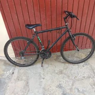 Bicicleta de Montaña Negra