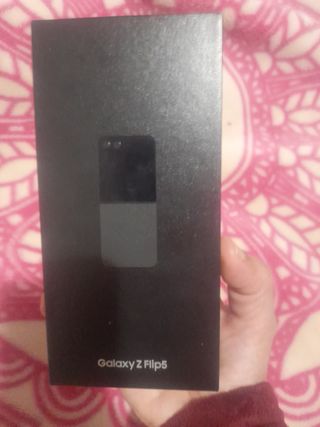 Samsung Galaxy Z Flip 5 - Sin usar