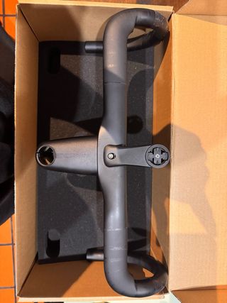 Manillar Hollowgram Carbono. 100 mm / 42 cm