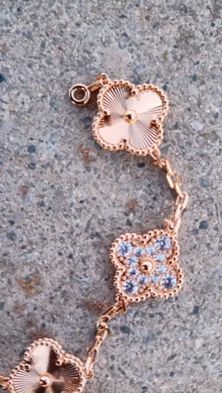 Pulsera 5 tréboles oro y piedras