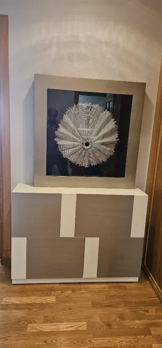 Aparador / consola moderna de madera lacada