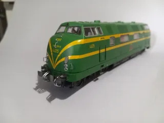Tren miniatura