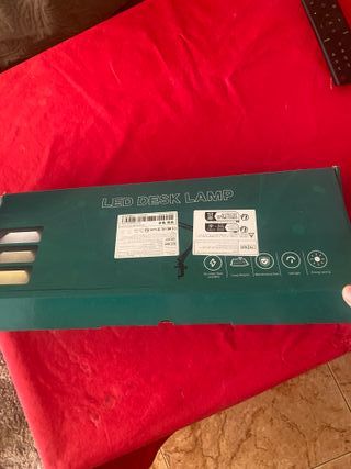 Lámpara de escritorio LED ajustable