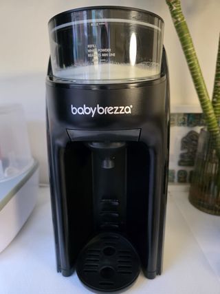 Preparador de biberones con garantía Baby Brezza