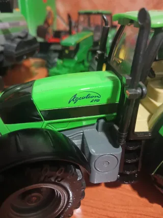 Deutz Agrotron 210 1:32