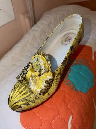 Traje de Fallera Amarillo