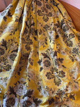 Traje de Fallera Amarillo