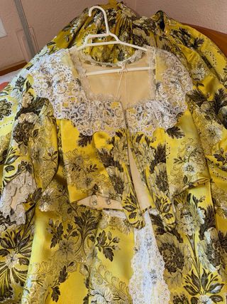 Traje de Fallera Amarillo