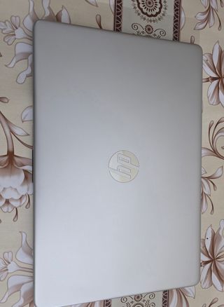 Ordenador portátil HP i5 ONCEAVA GENERACIÓN 8RAM