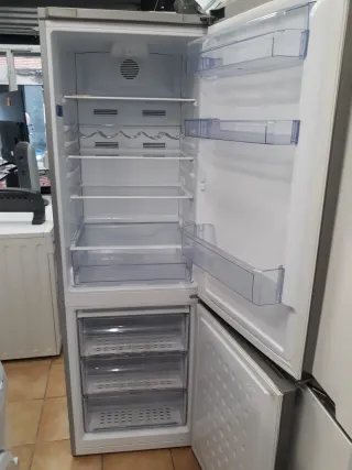 Nevera beko + Garantía+ transporte