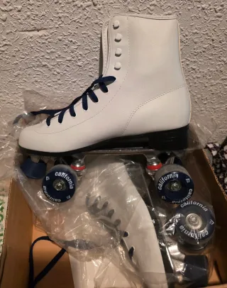 Patines 4 ruedas talla 40