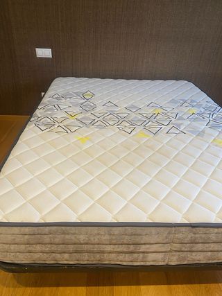 Cama 135cm: Somier + Colchón Viscoelástico