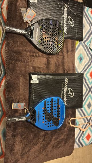 2 Racchette Bullpadel Xplo 2026 e Geo 05