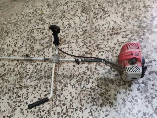 Desbrozadora Greencut GGT650X 65cc