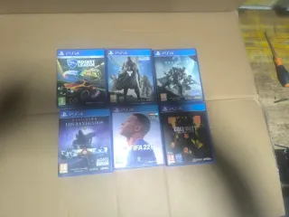 Lote de videojuegos de diferentes plataformas son