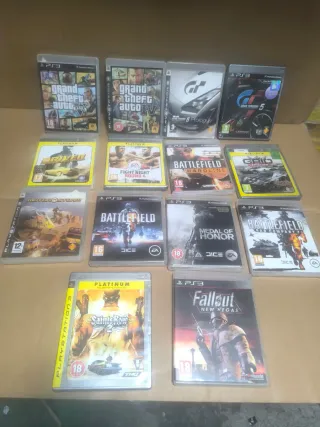 Lote de videojuegos de diferentes plataformas son