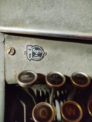 Máquina de escribir antigua