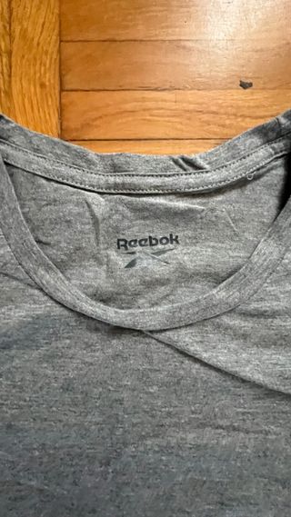 Camiseta Reebok Gris Hombre Talla M