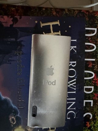 iPod Nano 5ta Generación Plata/Dorado.