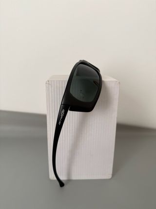 Gafas de sol negras de arnette