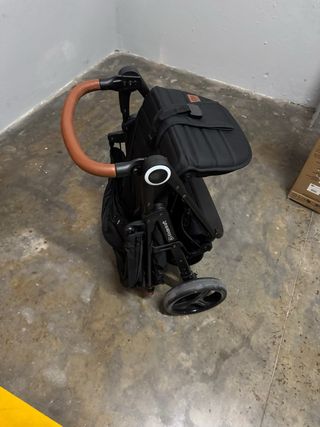 Silla de paseo Kinderkraft negra