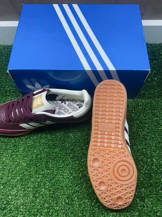 Adidas Samba granate talla 39