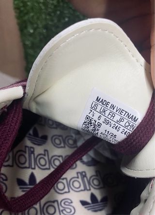Adidas Samba granate talla 39
