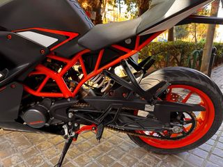 KTM RC 125 2016 Negra y Naranja