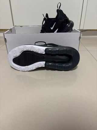 Zapatillas Nike Air Max 270 Negras Talla 37,5