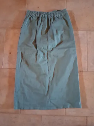 Falda midi verde