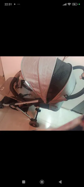 Silla de paseo bebé gris