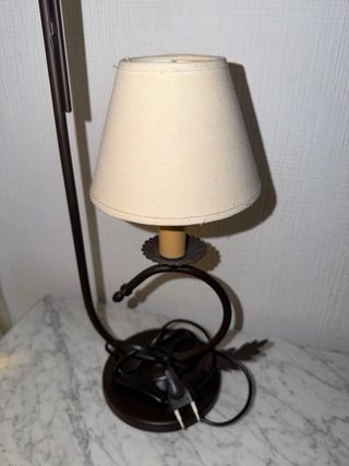 Lámpara de mesa de noche