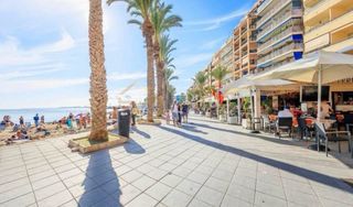 Apartamento 2 dormitorios con piscina Torrevieja