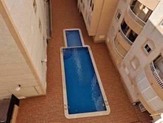 Apartamento 2 dormitorios con piscina Torrevieja