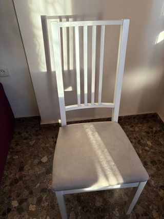 Mesa de comedor Ikea, blanca con 6 sillas