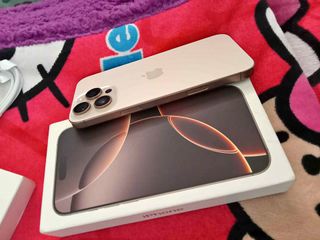 iPhone 16 Pro Max Dorado