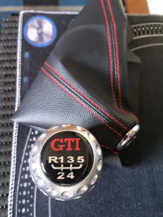 Pomo Palanca Cambios GTI Negro Rojo