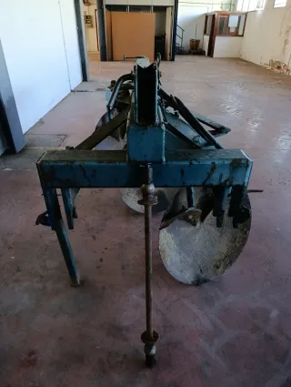 Arado de discos tubert