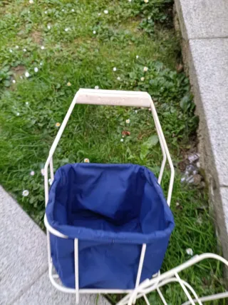 Cestas de picnic de tela y metal