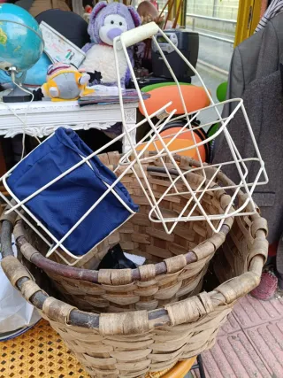 Cestas de picnic de tela y metal