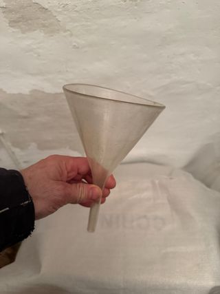 Embudo de cristal