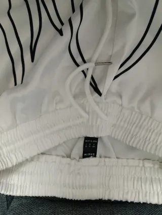 Pantalón jogger mujer estampado llamas