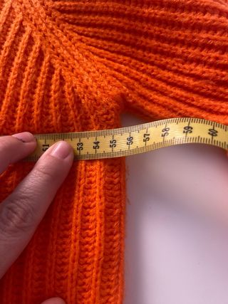 Jersey punto naranja con detalles