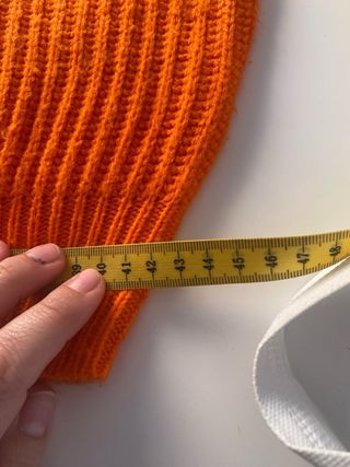 Jersey punto naranja con detalles