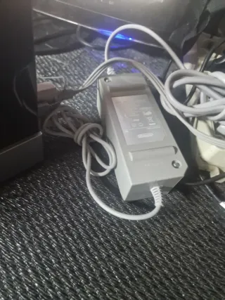 Nintendo Wii Nera Completa + 1 Joystick + 1 Nunchu