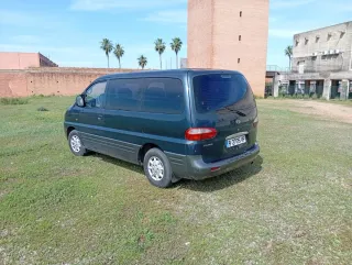 Hyundai H-1 2000