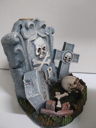 Bruciatore di incenso per cimitero tenebroso
